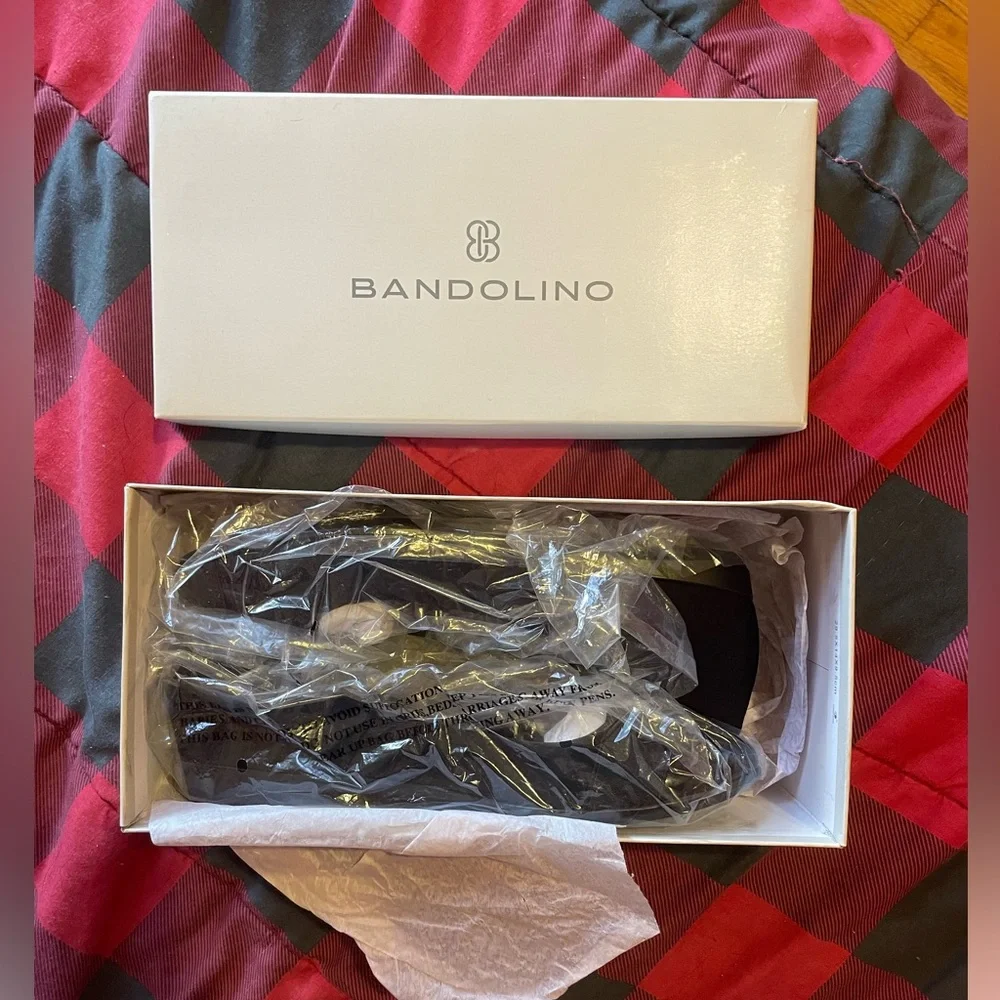 NTW Bandolino Flats - Picture 2 of 5